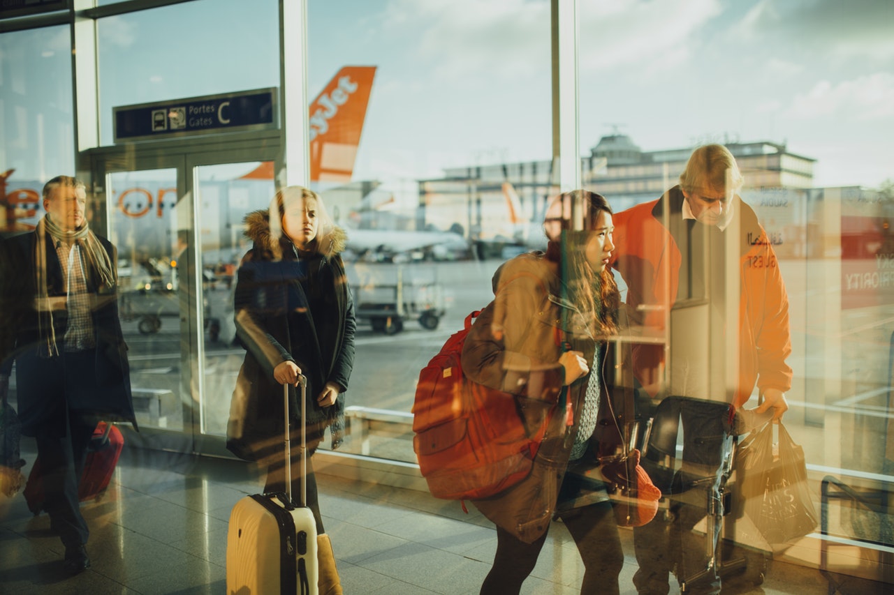 airplane-airport-passengers-34631.jpg